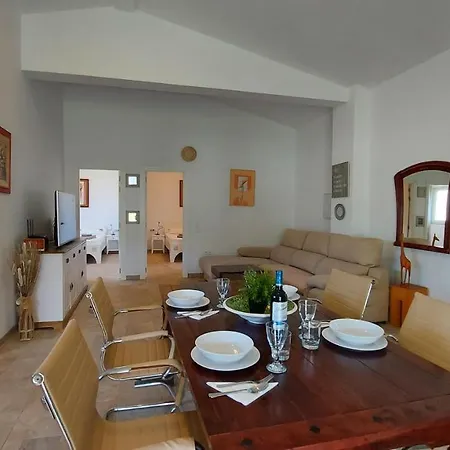 Casa Blanca Chalet *