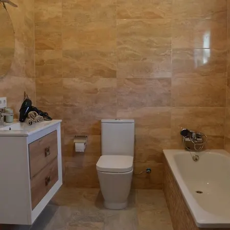 Casa Blanca Chalet *